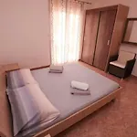 Ezra Penzion Gradac (Split-Dalmatia)