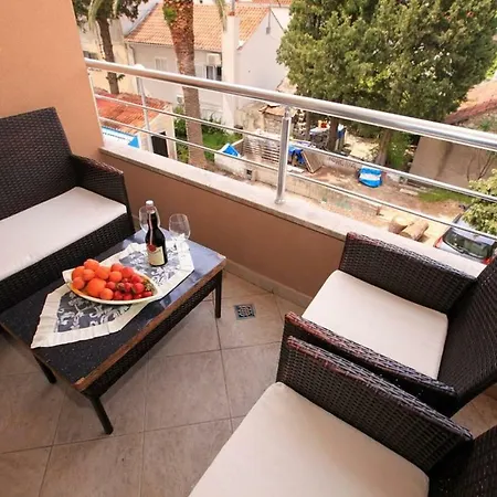 Guest house Ezra