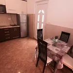 Ezra Gradac (Split-Dalmatia)