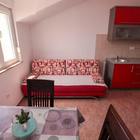 Ezra Gradac (Split-Dalmatia)