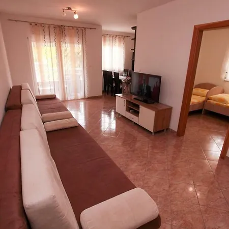Guest house Ezra